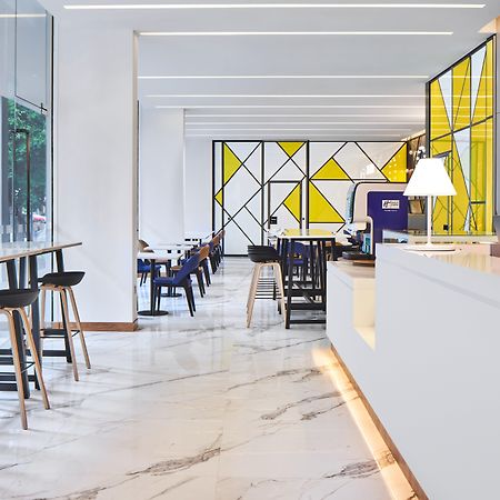 Holiday Inn Express Singapore Serangoon By Ihg Exteriör bild