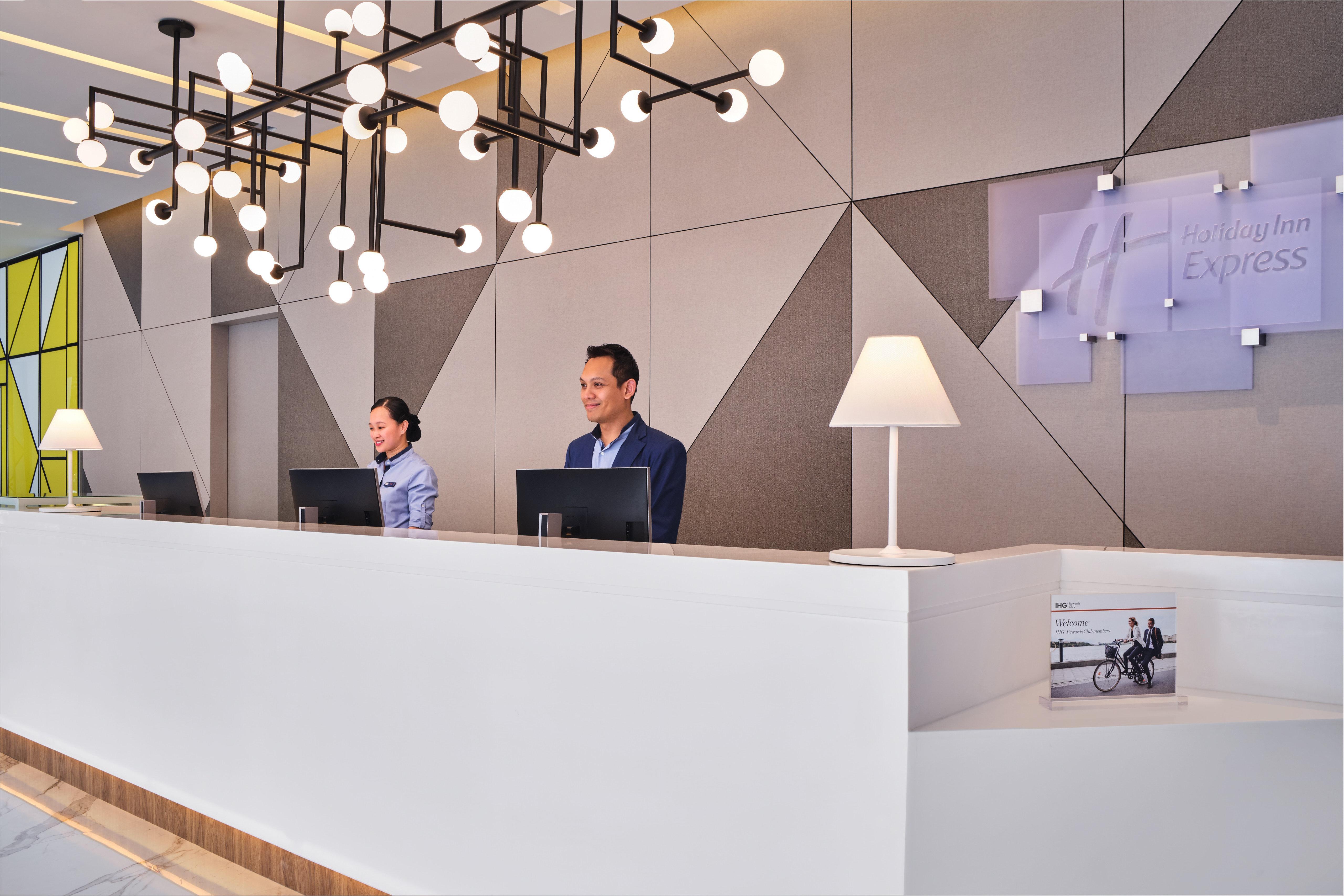 Holiday Inn Express Singapore Serangoon By Ihg Exteriör bild