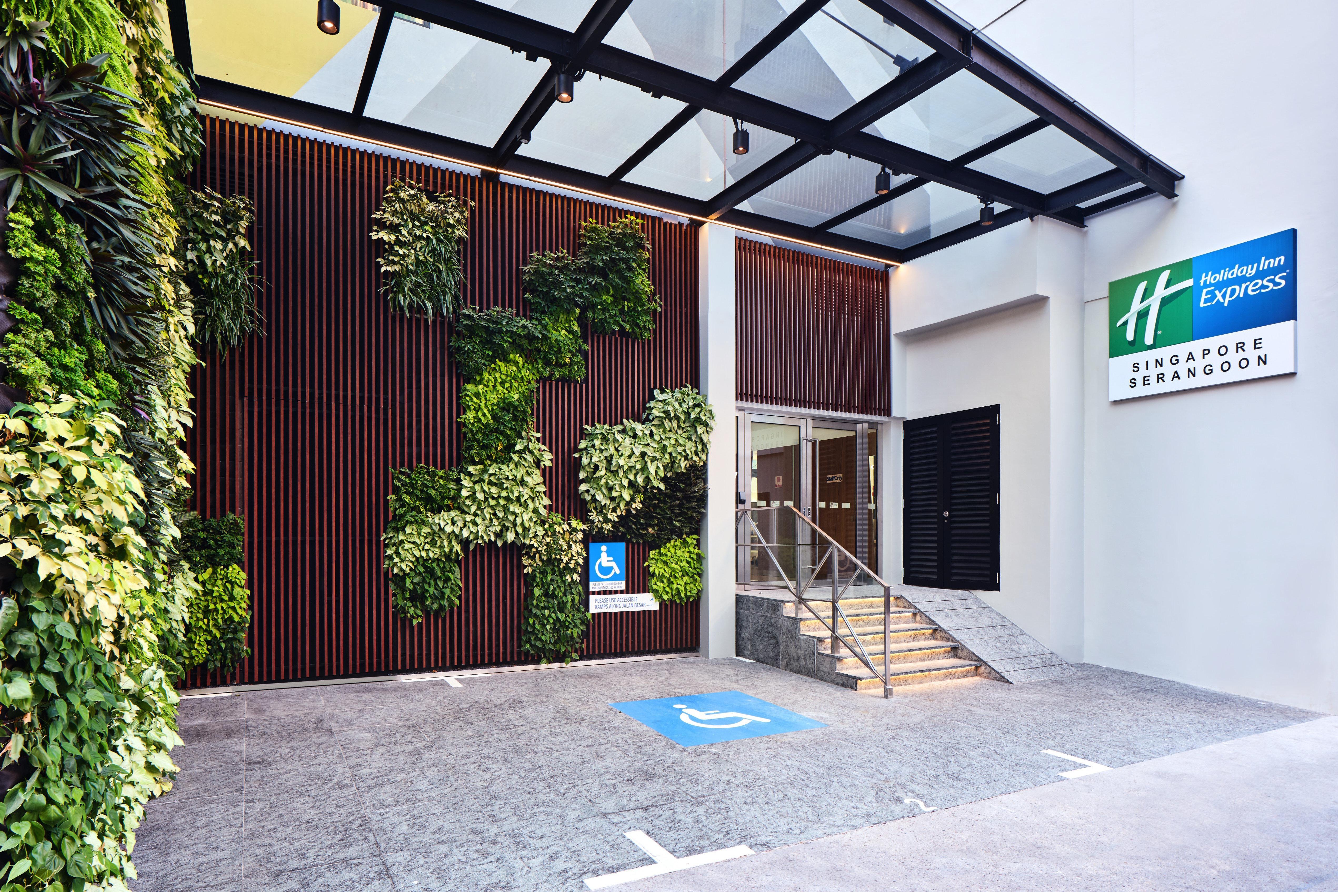 Holiday Inn Express Singapore Serangoon By Ihg Exteriör bild